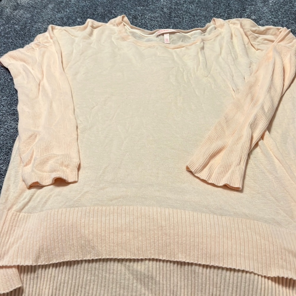 💕 Victoria’s Secret shirt
